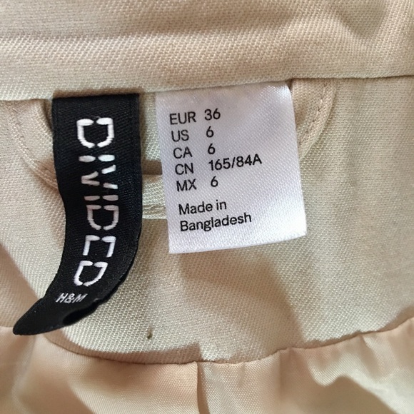 Divided Blazer - Picture 2 of 3